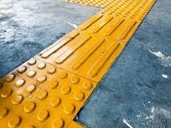 Tractile-Paving