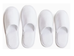 DISPOSABLE SLIPPERS