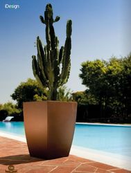 Buy DESIGNING POTS IN SHARJAH from Hamza Maroof Trading Llc in UAE