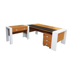 Offers and Deals in UAE For  moderno a01 executive desk