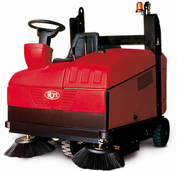 Buy  SWEEPER MACHINE-RCM - OTTO W from Al Nojoom Cleaning Equipment in UAE