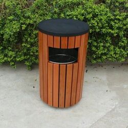 Wooden Outdoor Dustbin | Wo