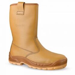 Buy  RIGGER BOOT from Modern Eastern Trading Fzc in UAE