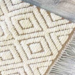 Buy HANDMADE RUGS  from Carpets Abu Dhabi in UAE