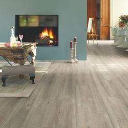 Buy LAMINATE FLOOR-SAW CUT OAK from Floorworld Llc in UAE