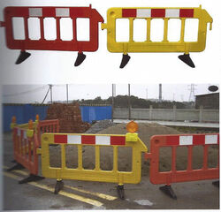 SAFETY BARRIERS from Safeland Trading L.l.c Dubai, UNITED ARAB EMIRATES
