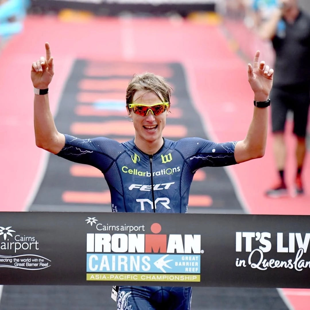 Buy FINISH LINE FLAG from Half Price Print in UAE