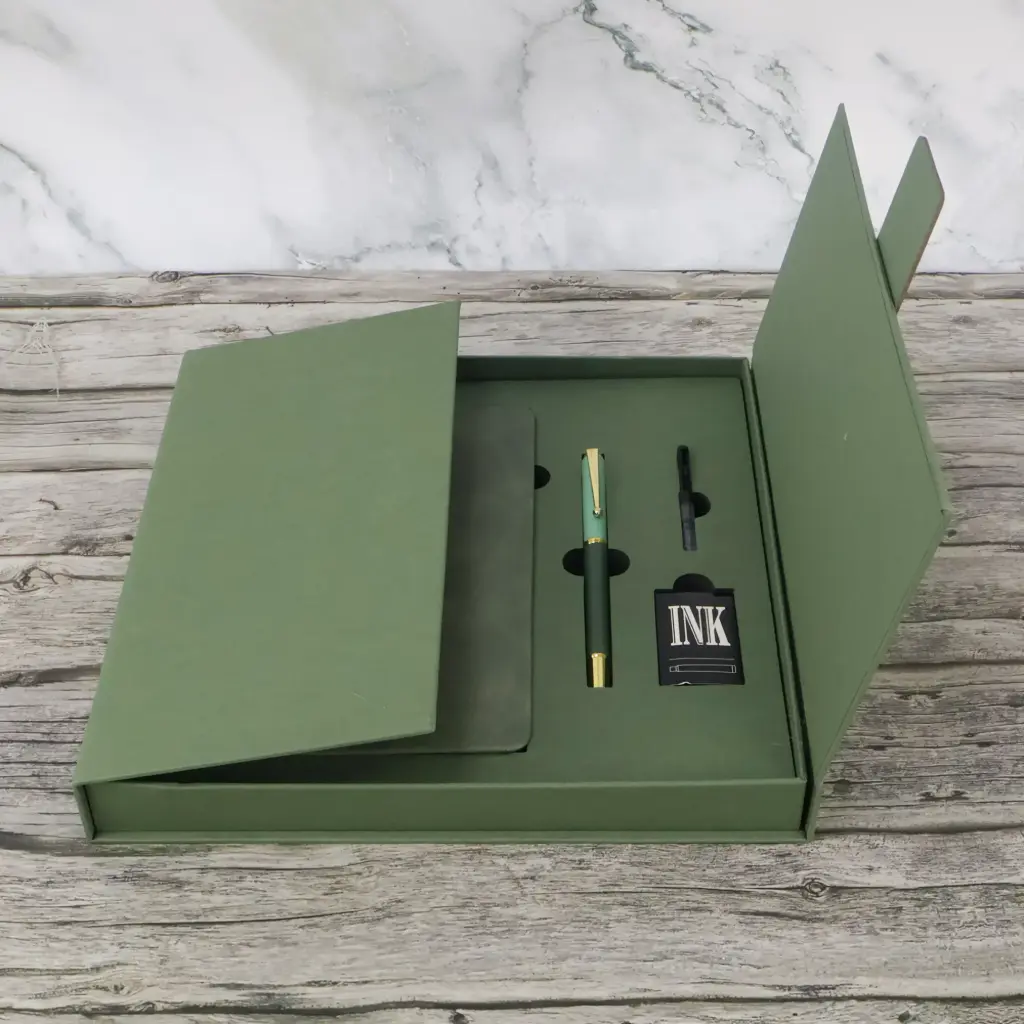 Buy PREMIUM QUALITY GIFT SET 4 PCS from Concept Plus Trading in UAE