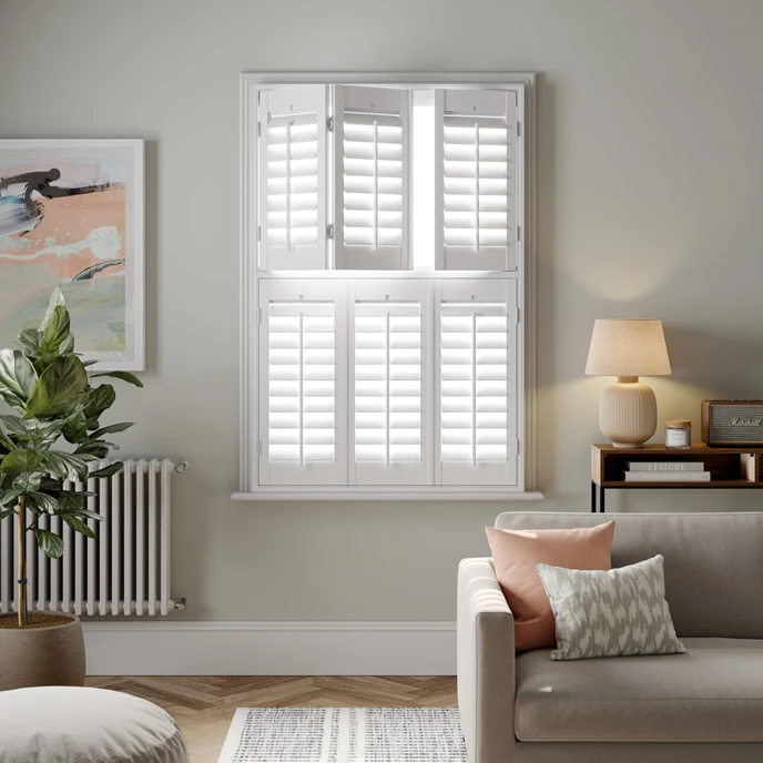 Wood Shutter Central Tilt Rod - Interiors in UAE Marketplace